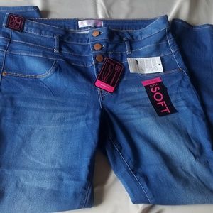 No Boundaries Jeans